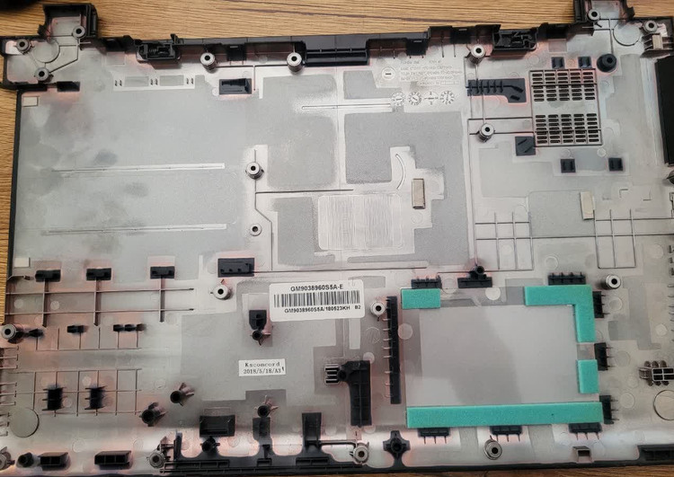 قاب کف لپ تاپ (D) توشیبا Dynabook B55\F مدل TOSHIBA Satellite Pro R50-C استوک اورجینال